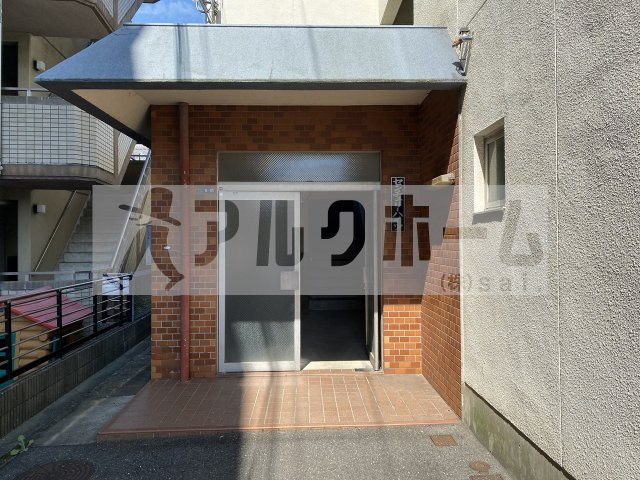 センチュリーハイツのエントランス