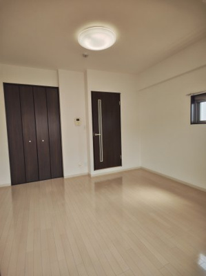 【洋室】 | グランツ寝屋川 | 明るい洋室です