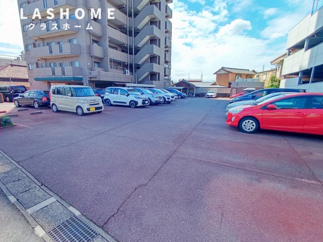 ライオンズシティ大府駅前　　刈谷市近郊の賃貸ならクラスホーム刈谷店の駐車場