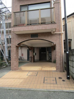 【エントランス】