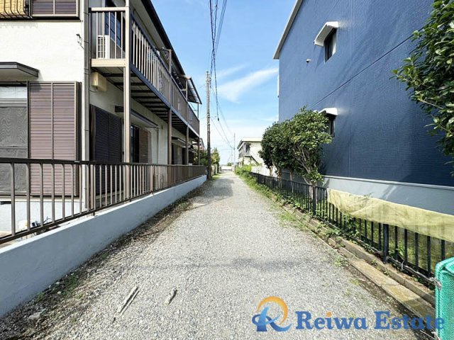 売地　高座郡寒川町中瀬の前面道路含む現地写真