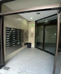 朝日プラザ北新宿のエントランス