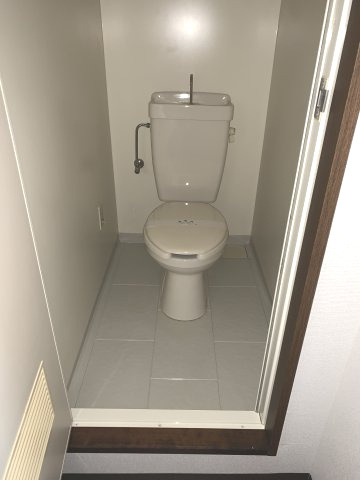アルトラマンション中垣外のトイレ