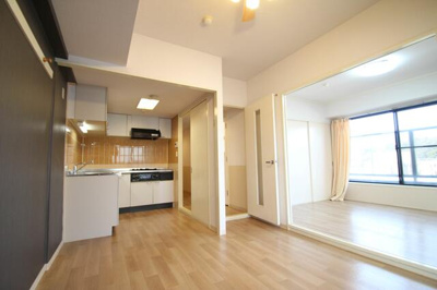 【居間・リビング】 | ベルハウス本牧 | 別室参考写真