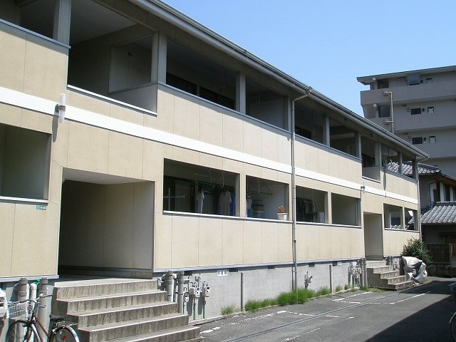 タプロコート弐番館【キャッシュバック対象物件】のエントランス