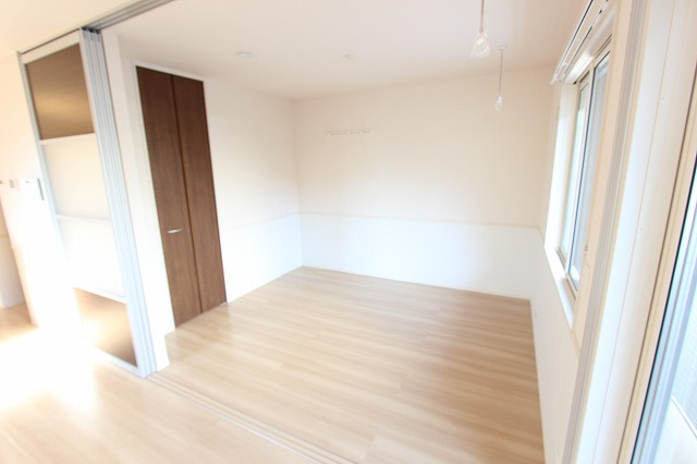 リヴィエール湘南Aの洋室