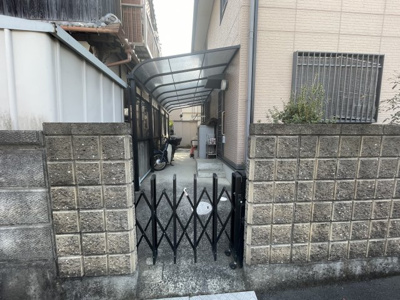 【駐車場】 | 山直北小・パナホーム施工・平成13年建築・土地53坪・岸和田市三田町 | バイク置き場です♪