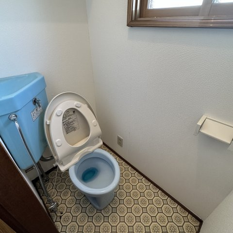 室蘭市宮の森町4丁目21-9戸建のトイレ|ゆったりとした空間のトイレです