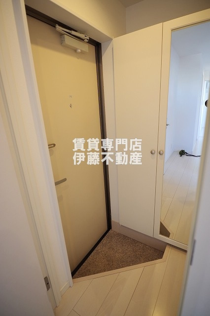 オリエンタル清水の玄関