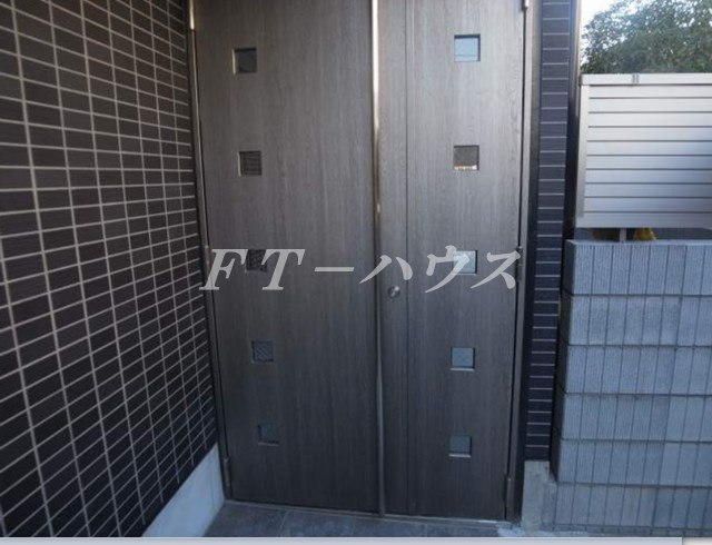 ＥＬＳＴＡＮＺＡ１０１のエントランス
