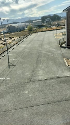 【駐車場】 | アーバンスイートA棟（家賃半額補助対象）ペット可物件 | 駐車スペースもあります