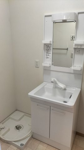 【独立洗面台】 | アーバンスイートA棟（家賃半額補助対象）ペット可物件 | 独立洗面化粧台付き