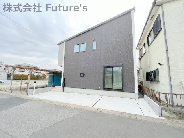 北葛飾郡松伏町大字松伏　新築戸建　全1棟の外観|物件の詳細はもちろん、住宅ローン等のご相談もお気軽にご相談下さいませ。