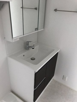 【洗面所】 | サンハピネス築地 | 脱衣スペースもあります