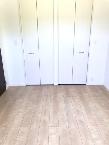 サンハピネス築地の居間・リビング|こちらのリビングで趣味の時間をお楽しみください