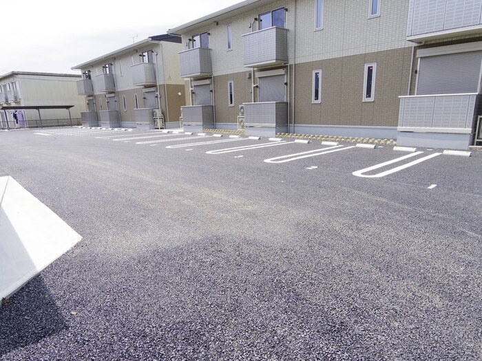 カーサイルフィオーレ Aの駐車場|駐車場