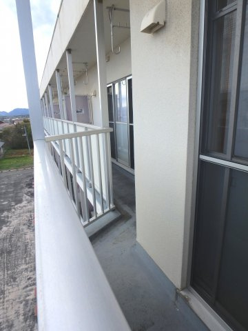 ビレッジハウス境港第三2号棟のバルコニー|506号室の写真（イメージ写真）