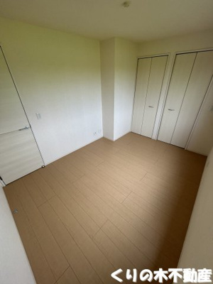 【寝室】 | フォレストA棟 | 使い勝手のいい寝室です