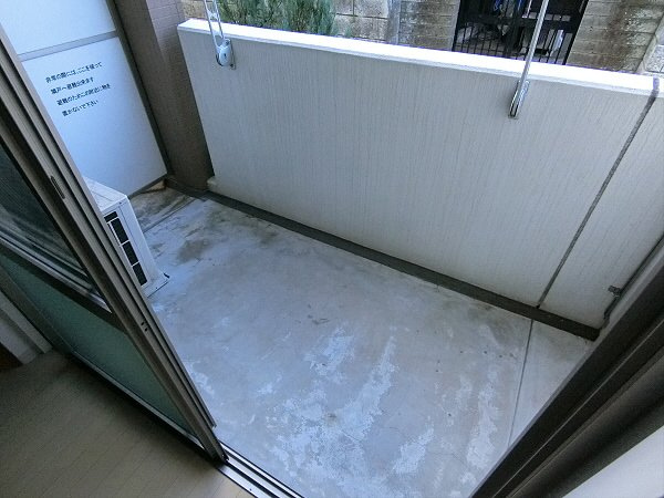 【バルコニー】