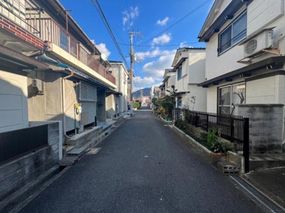 【前面道路含む現地写真】 | 米崎町中古一戸建て
