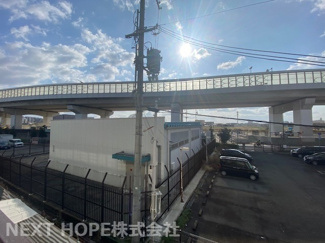 【展望】 | イスズハイツベル川西２号 | バルコニーからの眺望です♪周囲の目線も気になりませんね(^^)
