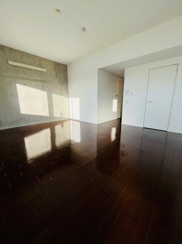 仲介手数料0円！！エルブ浄心の洋室