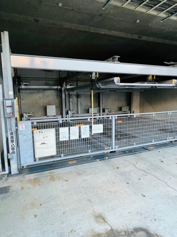 仲介手数料0円！！エルブ浄心の駐車場