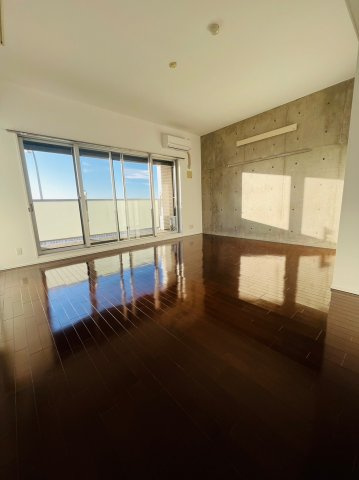 仲介手数料0円！！エルブ浄心の洋室