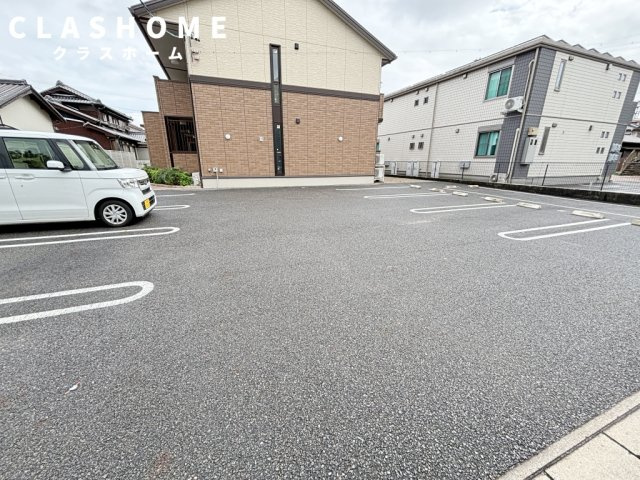 ヴィズダム　　刈谷市近郊の賃貸はクラスホームの駐車場