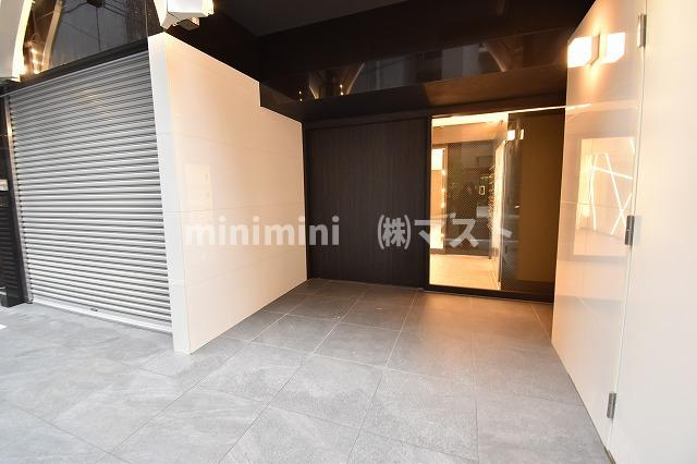 BRAVE常盤町Ⅱのエントランス