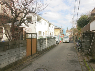 【前面道路含む現地写真】