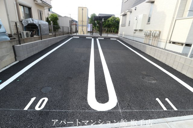 エスペランサの駐車場