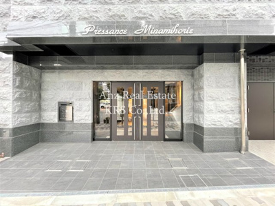 【エントランス】 | プレサンス南堀江 | 高級感のあるエントランス♪