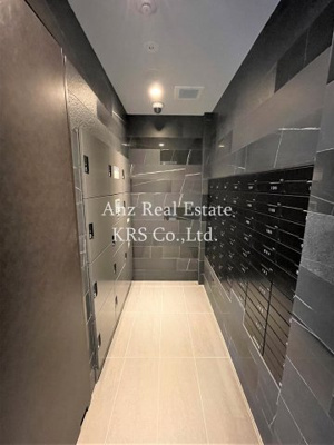 【その他共用部分】 | プレサンス南堀江 | 大切な荷物の受け取りに便利な宅配ボックス設置！