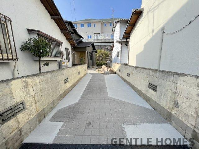 鶴田４丁目戸建の駐車場