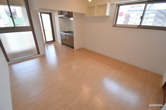 カンパニオエサカ　仲介手数料無料の寝室