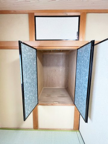 八街市大木戸建の収納