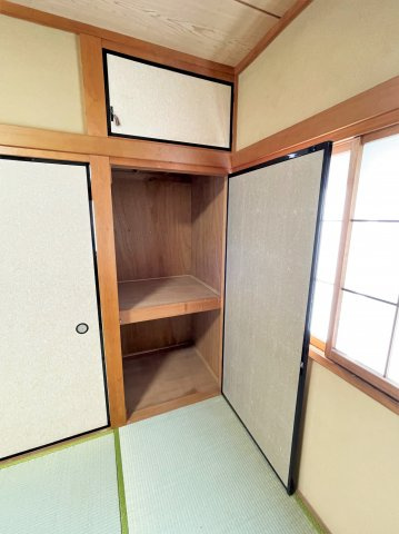 八街市大木戸建の収納