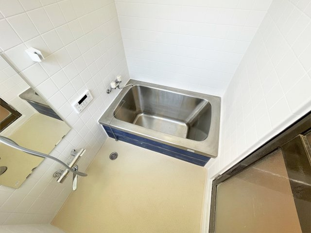 八街市大木戸建の浴室