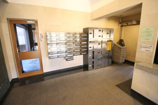 【エントランス】