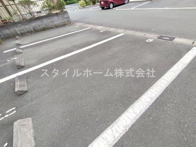 【駐車場】 | ドゥ　プレジール