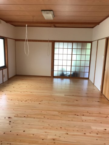 カーサカリーナの居間・リビング|ゆったり過ごせる居間です