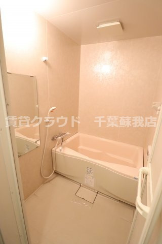 エスポワール港の浴室|お風呂で日々の疲れを落としましょう