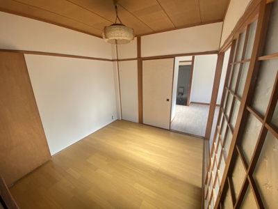 【寝室】 | イカワビル