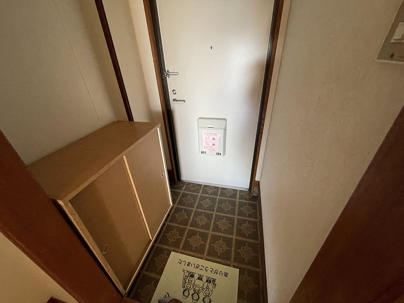 メゾン藤の玄関