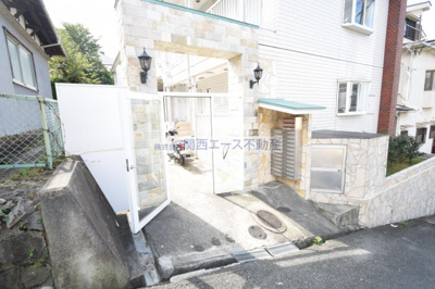 【エントランス】 | 石切ＣＴスクエア