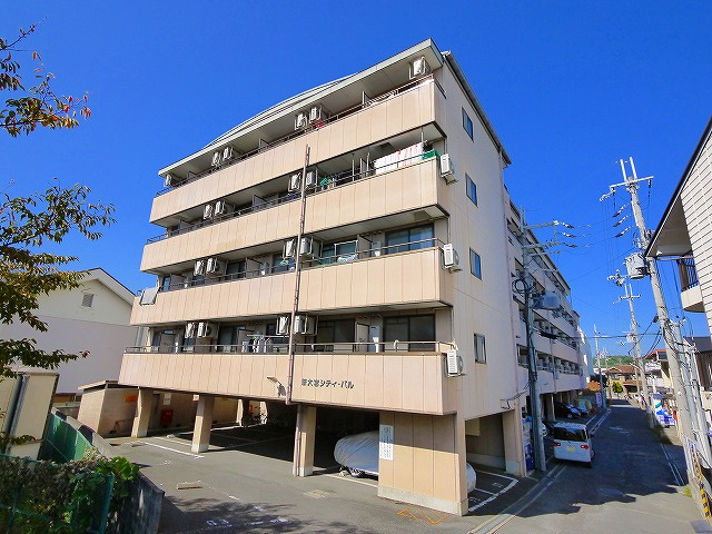 新大宮シティ・パルの外観|きれいな外観です