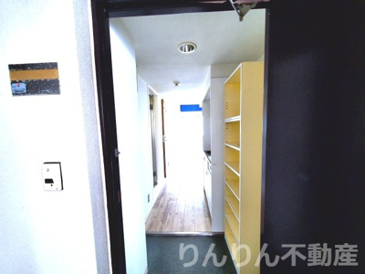 【内装】 | サンステージ山城 | 明るい色調の室内です