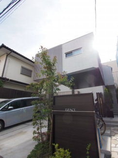 【外観】 | 2階建てのゆったりとした低層の物件です