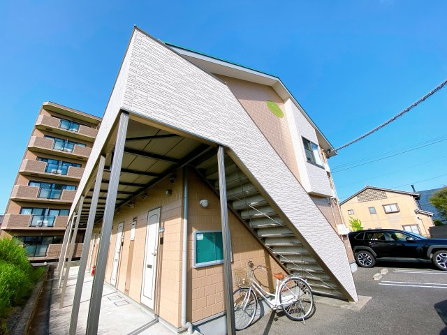 メープルハウスの外観